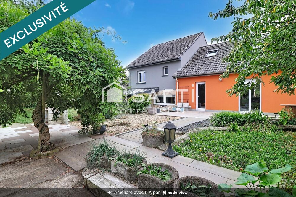 Vente Maison Maison  Individuelle 2005 de 180m2 hab sur 570m2. Errouville