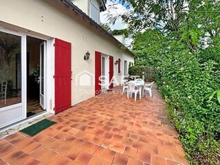  Maison  vendre 8 pices 230 m