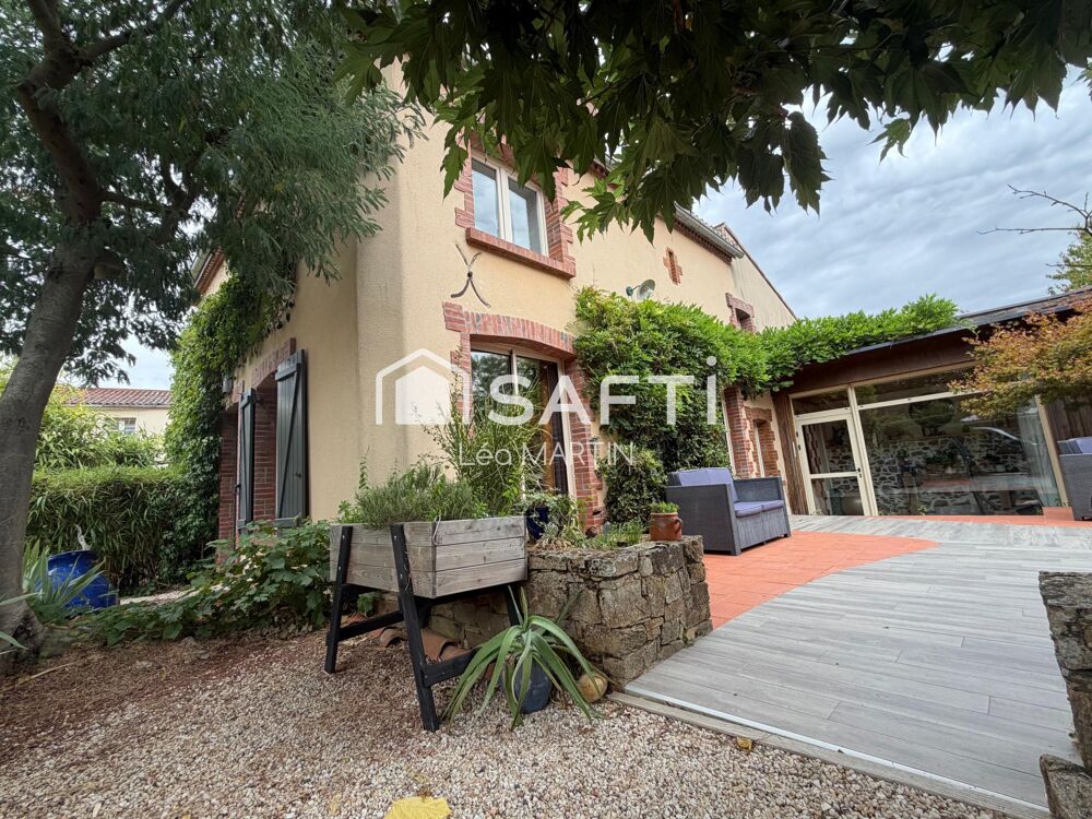 ? Une demeure de caractère... avec la possibilité de détacher une parcelle constructible : une opportunité rare !