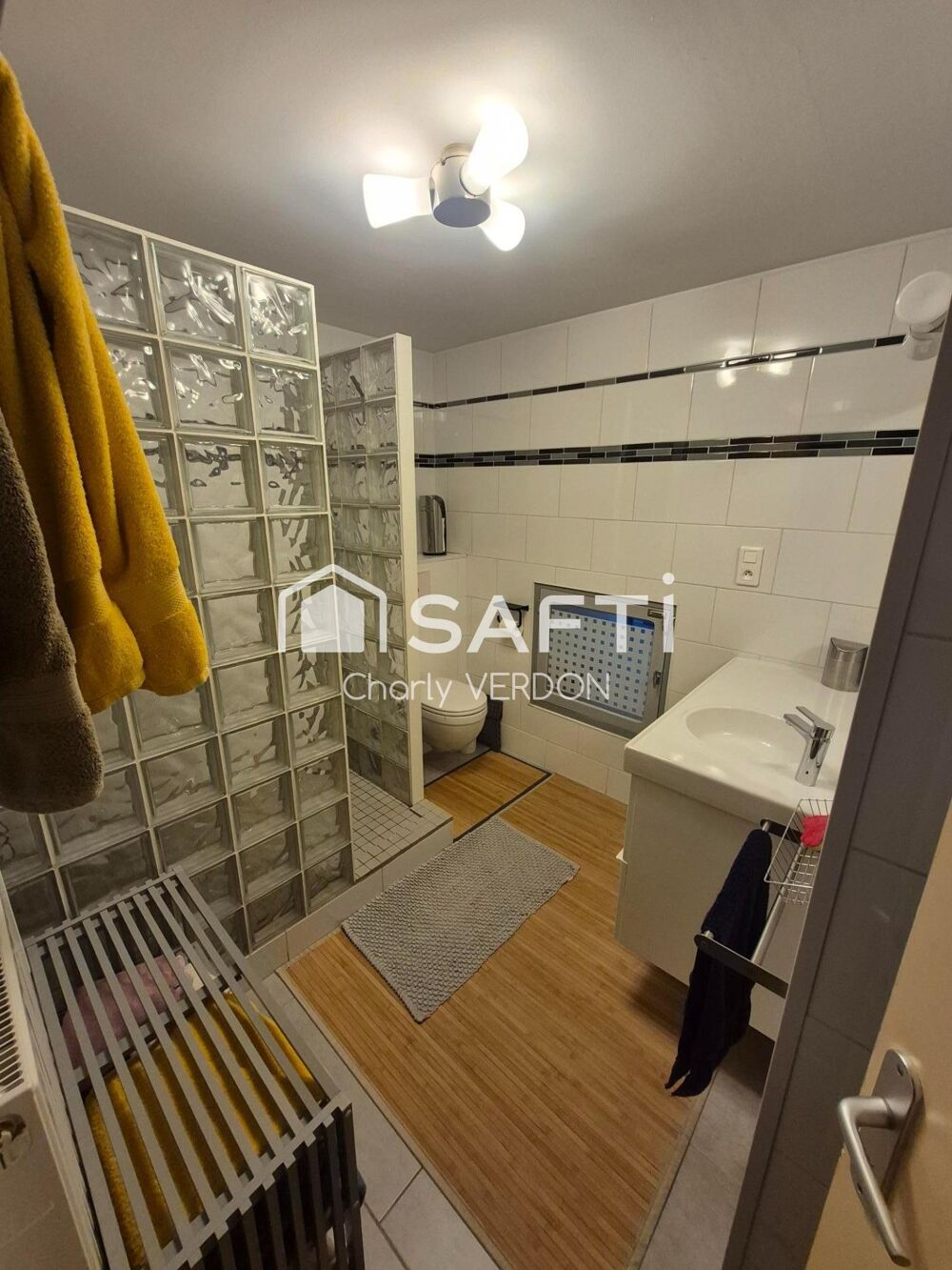 Vente Maison Maison ancienne avec 3 chambres et grand jardin Secondigne-sur-belle