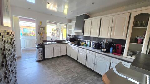   Agr�able maison avec jardin et 2 garages Maison - 4 pi�ce(s) - 87 m�