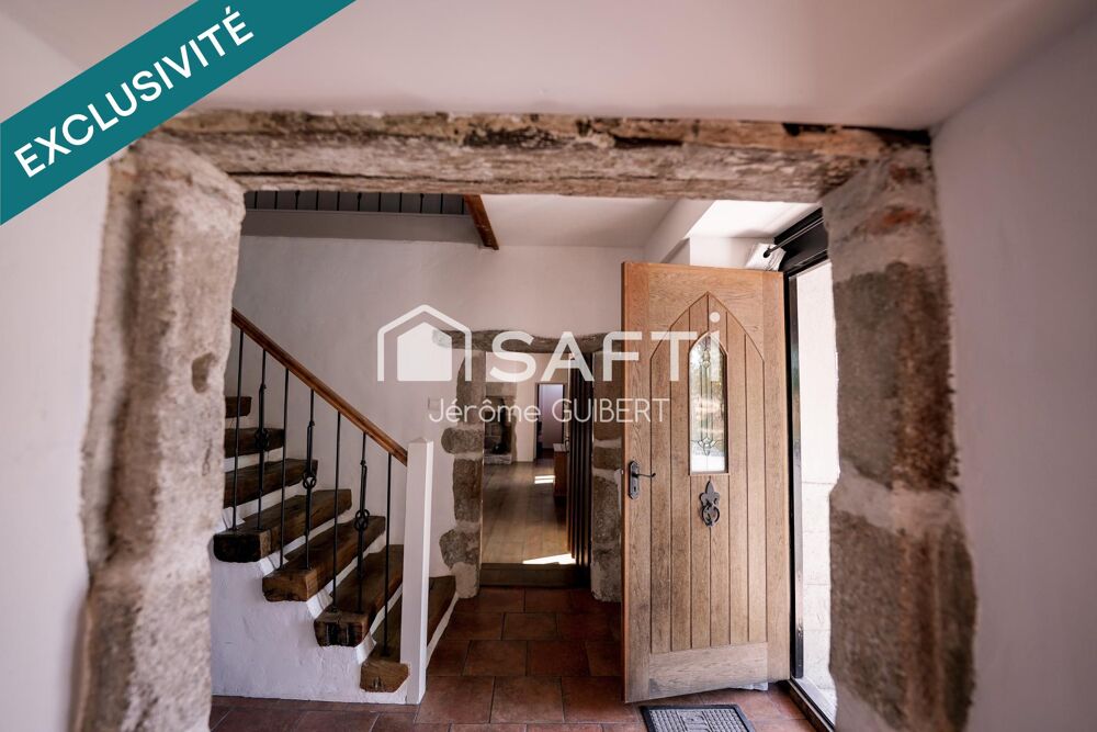 Vente Maison Magnifique propriété de charme avec deux maisons, piscine et dépendances – 425 m² Bressuire