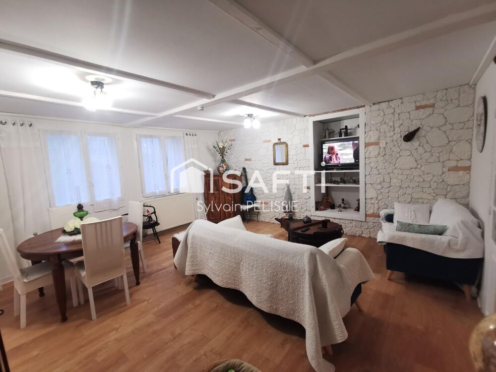 Vente Maison Coup de c�ur : Authentique maison en pierre du Quercy au calme absolu, avec jardin plat et vue d�gag�e. Touffailles