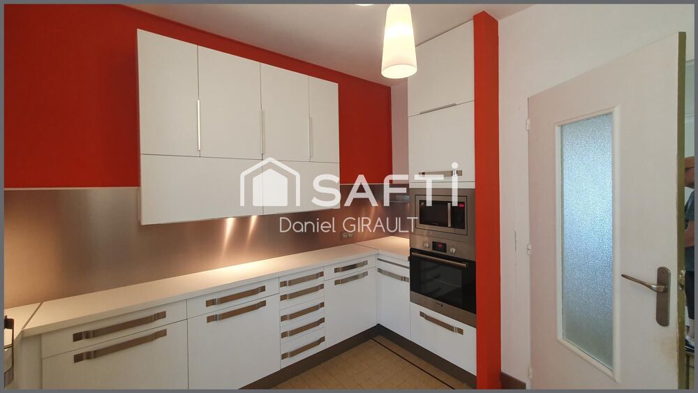 Ses atouts pour cet appartement résident dans son agencement fonctionnel, quartier recherché, garage et place de parking privé a