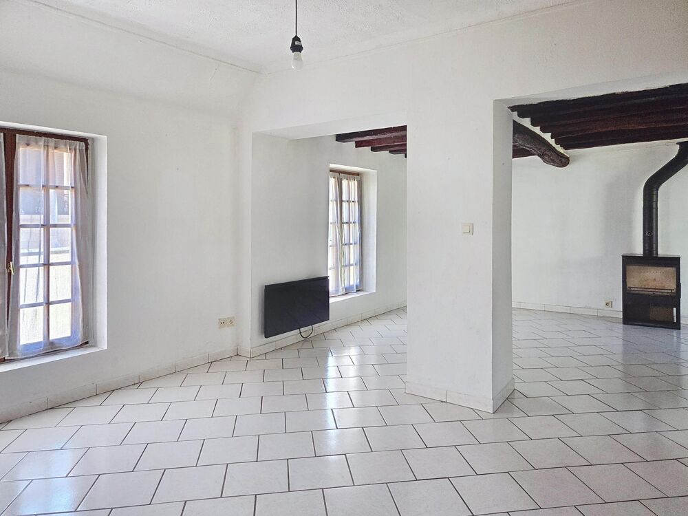 Maison pleine de charme, cadre paisible, à visiter rapidement !