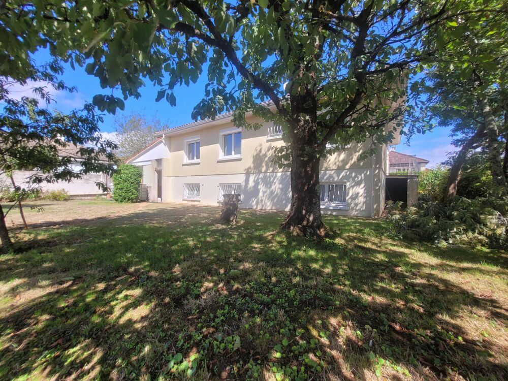 Vente Maison MAISON 7 PIÈCES,  136 M2, FONTAINE LE COMTE. Fontaine-le-comte