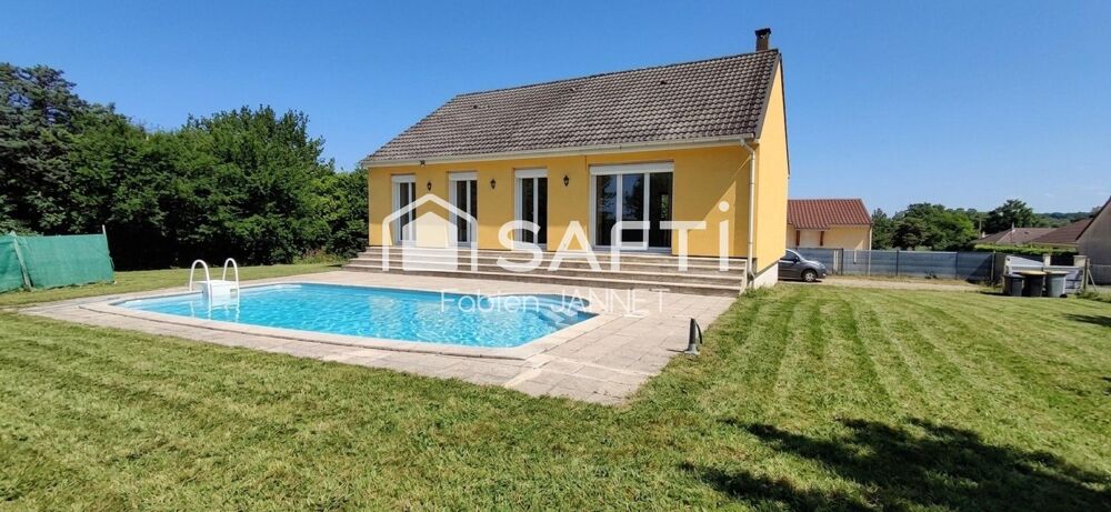 Maison vue sur vignoble avec piscine