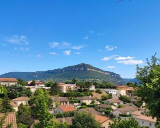  Terrain à vendre 774 m²