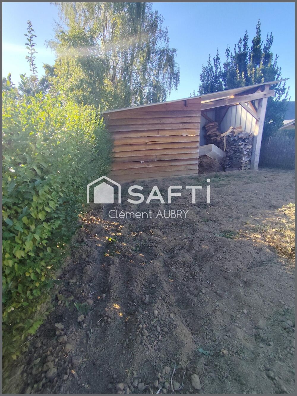 Maison en lotissement avec terrain !