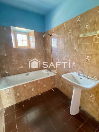  Maison � vendre 12 pi�ces 225 m�