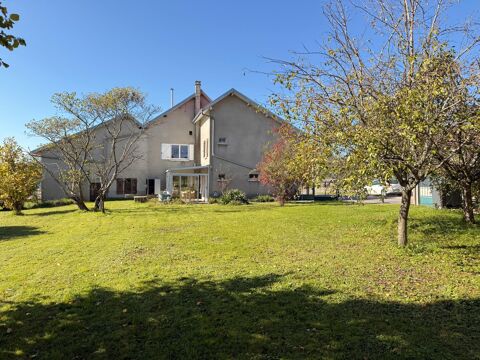   Maison de 147 m2, 3 chambres, terrain et d�pendance Maison - 6 pi�ce(s) - 147 m�