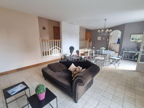   Pavillon atypique de 143 m² sur son parc d'exception - 10 min de MATHA Maison - 5 pièce(s) - 143 m²