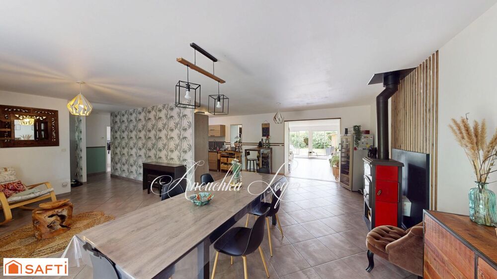 Maison familiale de caractère avec grand espace de vie
