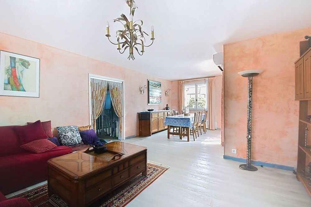Vente Maison Villa de 140 m2 avec 7  pièces et piscine Boujan-sur-libron