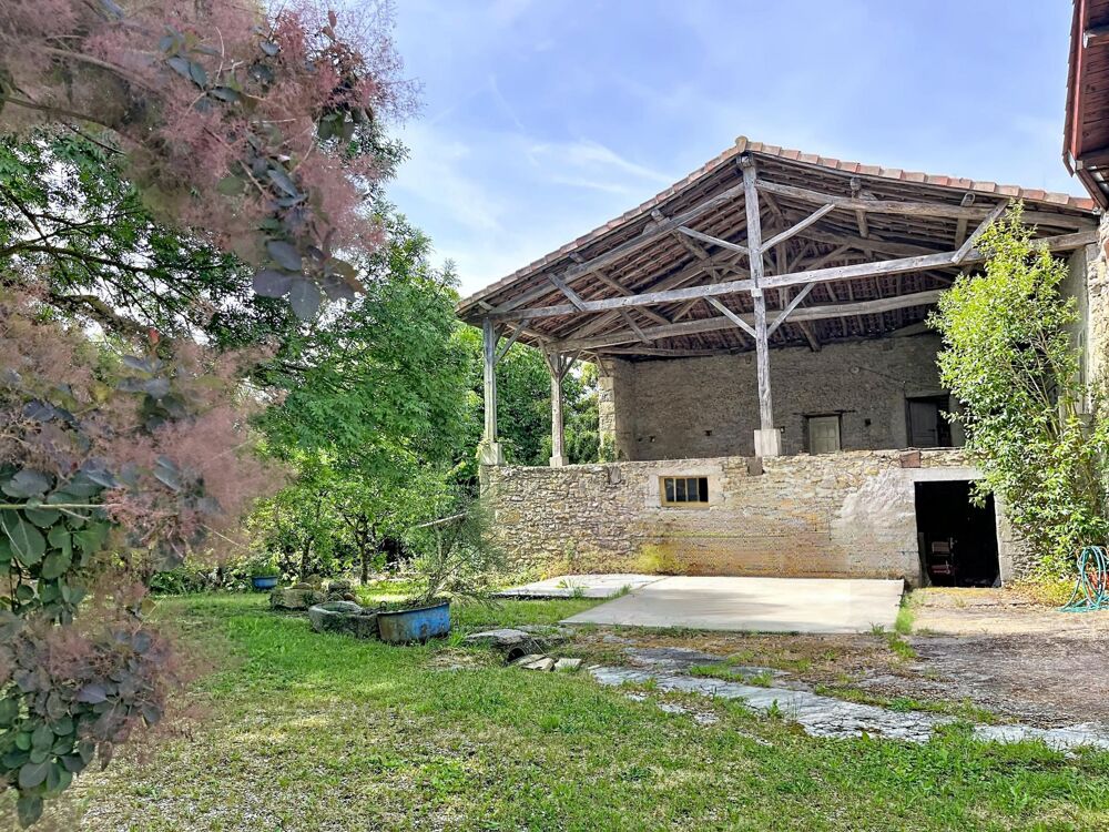 Vente Maison Corps de ferme rénové - 212 m² - Dépendances - Vue Pyrénées. Figarol