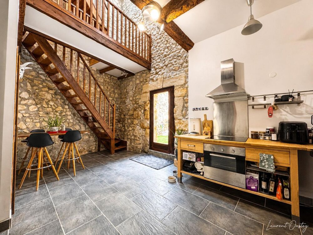 Vente Maison Maison de caractère 117 m² – Cour 40 m² – Terrasse – Garage 33 m² Salles-d'aude