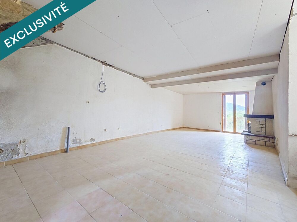 Vente Maison Une authentique maison en pierre à réinventer, avec loggia panoramique et vue dominante au cœur des Hauts Cantons. Saint-gervais-sur-mare