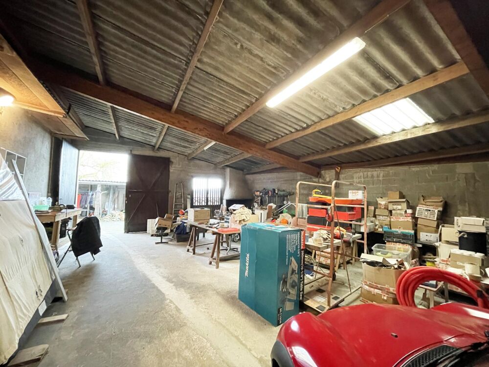 Hangar de 250 m² avec ancien moulin  Fort potentiel