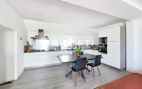   Belle maison familiale  avec d�pendances et grand terrain Maison - 5 pi�ce(s) - 130 m�