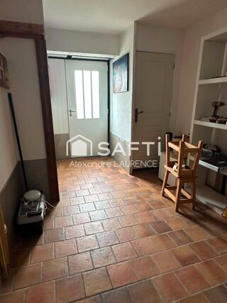  Immeuble � vendre 156 m�