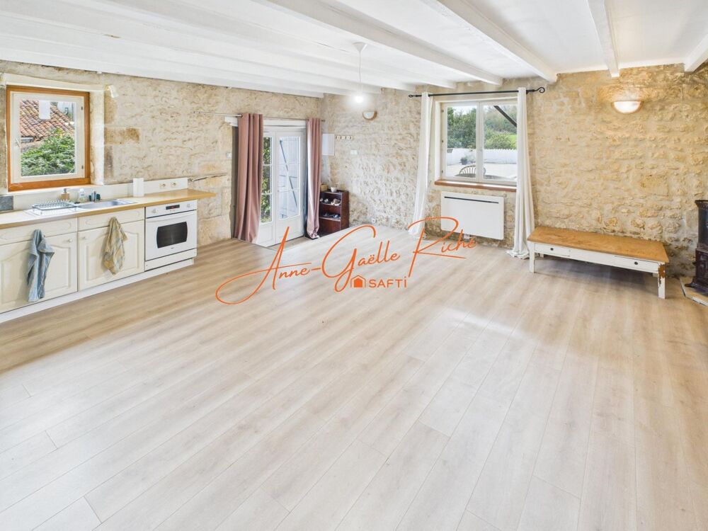 � vendre  Propri�t�/ch�teau Saint-Porchaire (17250)