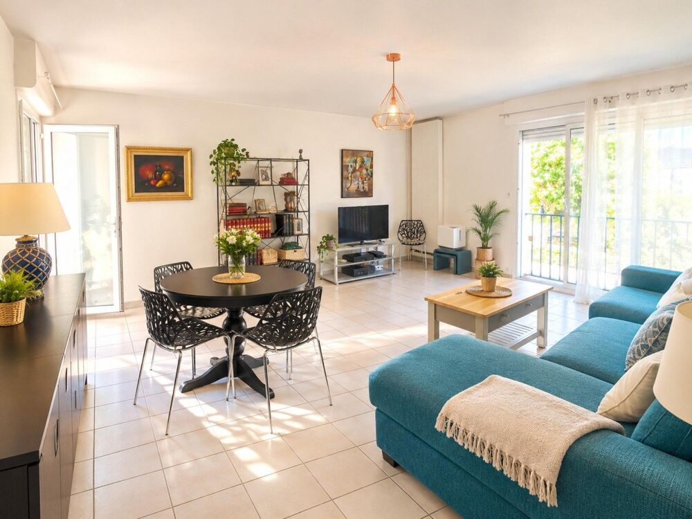 APPARTEMENT GRAND T3 LUMINEUX BALCON ASCENSEUR GARAGE A DEUX PAS DU CENTRE DE LA ROCHELLE !