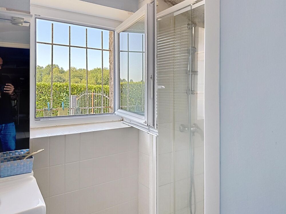 Vente Maison Belle charentaise en fond d'impasse. Dignac