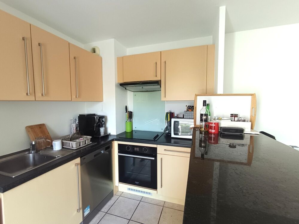 Vente Appartement Très bel Appartement 3P avec extérieur au pied de la Gare RER de Cergy-le-Haut Cergy