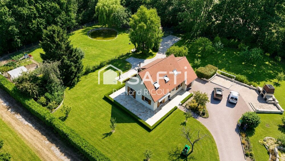 125m² Gonneville-Sur-Mer, 3 ch, 2 garages, Dépendance.