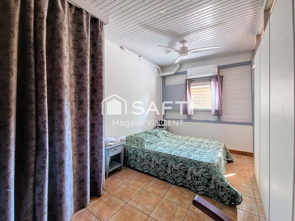 à vendre  Maison Bouillante (97125)