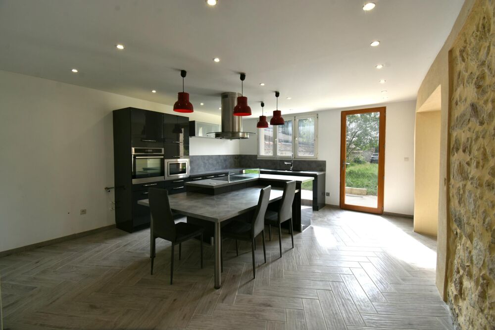 Vente Maison Coup de cœur assuré pour cette authentique Briarde au calme absolu ! Machault