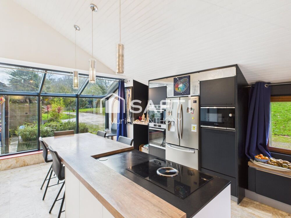 MAGNIFIQUE MANOIR DE PRESTIGE - 10000 m² DE CHARME