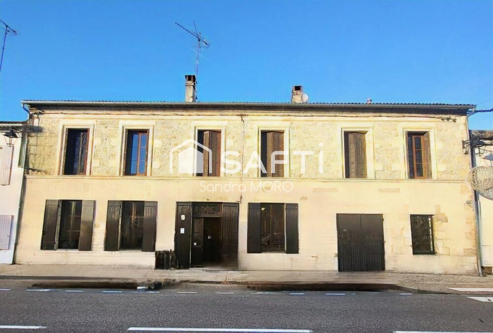 Vente Maison Maison de ville de 354m2 avec un restaurant au RDC. Caudrot