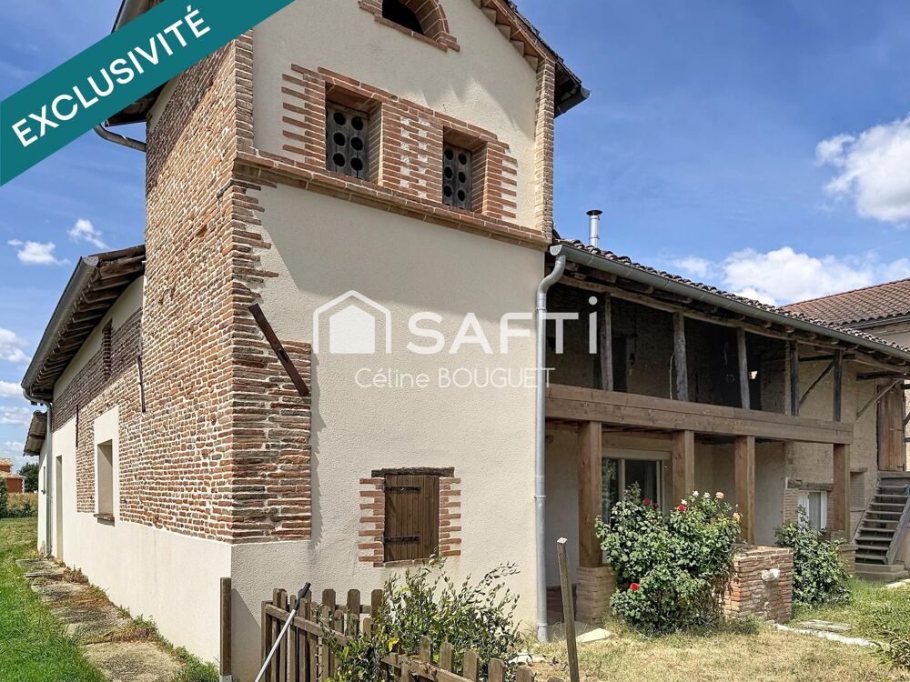 Bâtisse de caractère du XVIII ème siècle en plein coeur de village