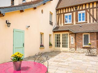  Maison � vendre 9 pi�ces 228 m�