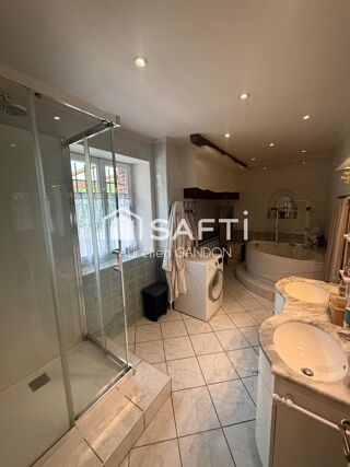  Maison � vendre 6 pi�ces 198 m�