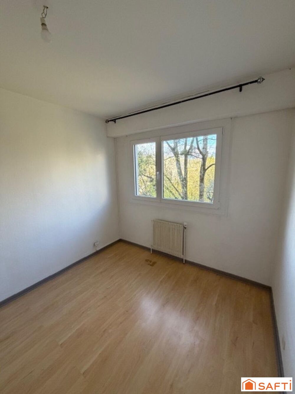 Vente Appartement Joli appartement type 2 en bon état, idéalement situé proche de toute commodité Jacob-bellecombette