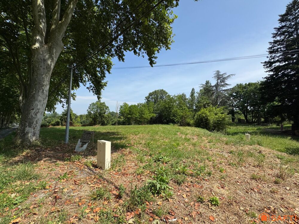 Vente Terrain RARE SUR LE SECTEUR – Terrain plat viabilisé, libre constructeur Castagnac