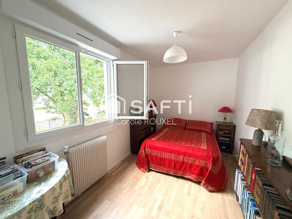 Vente Appartement SPACIEUX APPARTEMENT Refait a Neuf A pieds du PORT avec Annexes Vannes