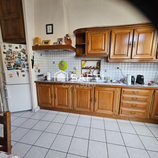  Maison � vendre 11 pi�ces 240 m�