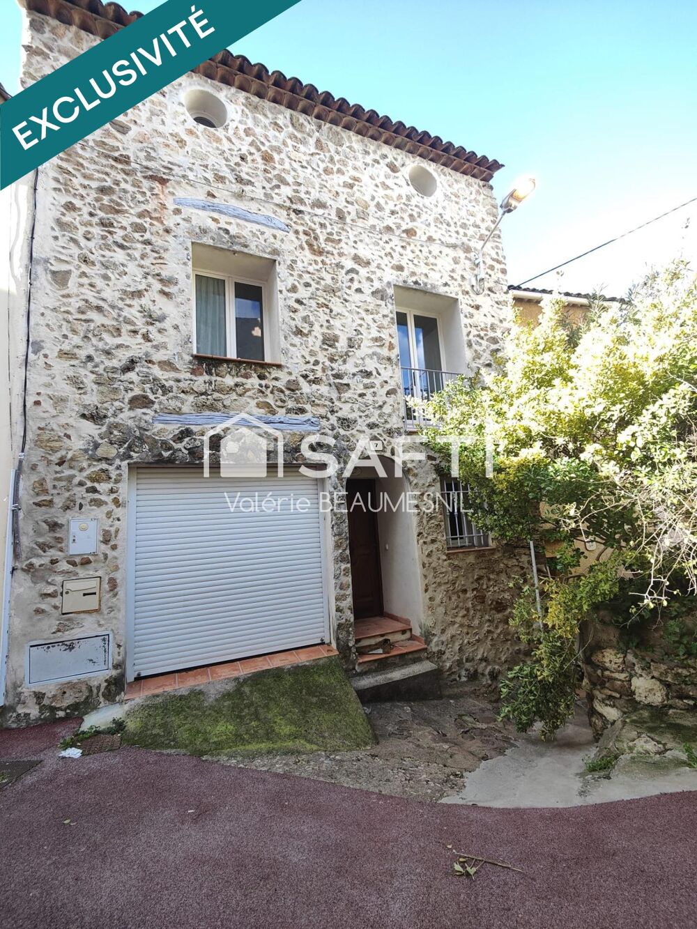 BAGNOLS EN FORET Maison / Appartement triplex centre village - vue panoramique du 2ème étage, idéal 1er achat ou investissement