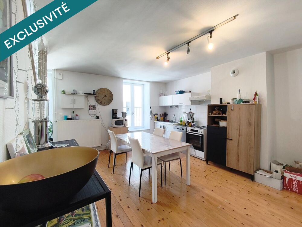 Vente Immeuble Immeuble d'une surface habitable de 196 m2 en plein coeur de Saint-Amour Saint-amour