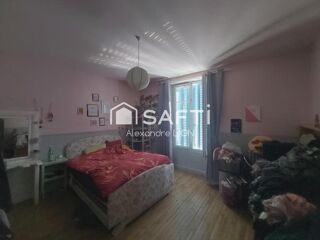  Maison � vendre 4 pi�ces 180 m�