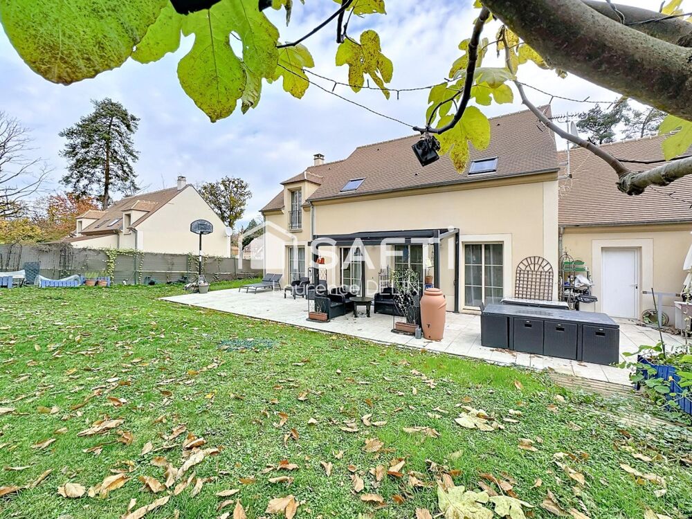 MAISON FAMILIALE DANS UN CADRE VERDOYANT PAISIBLE