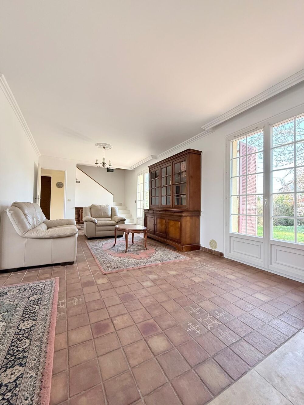 Maison de 130M2 édifiée sur un terrain de 628M2