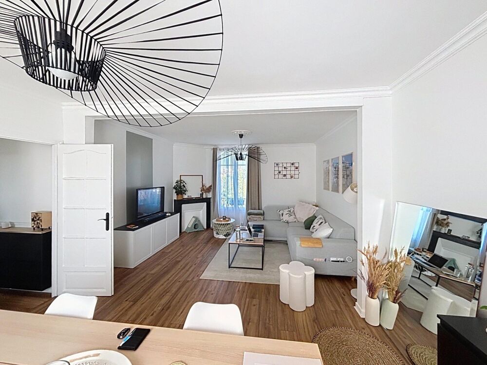 EXCLUSIVITÉ - Maison de charme à Poissy - 8 pièces