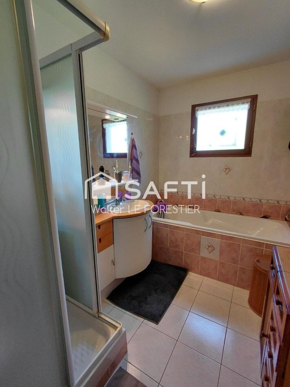Vente Maison MAISON T4 DE 210 m² AVEC APPARTEMENT T3 INDEPENDANT, GARAGE, TERRASSES, AU CALME. Ares