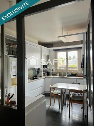  Maison  vendre 8 pices 240 m