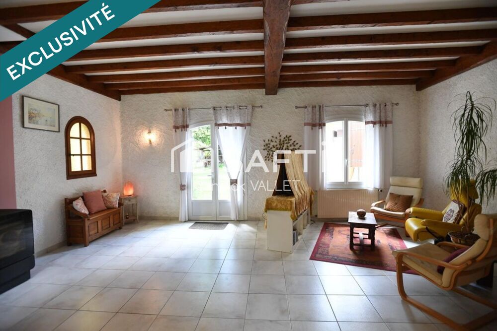 Joli domaine à Vendre à Vanxains (24600)