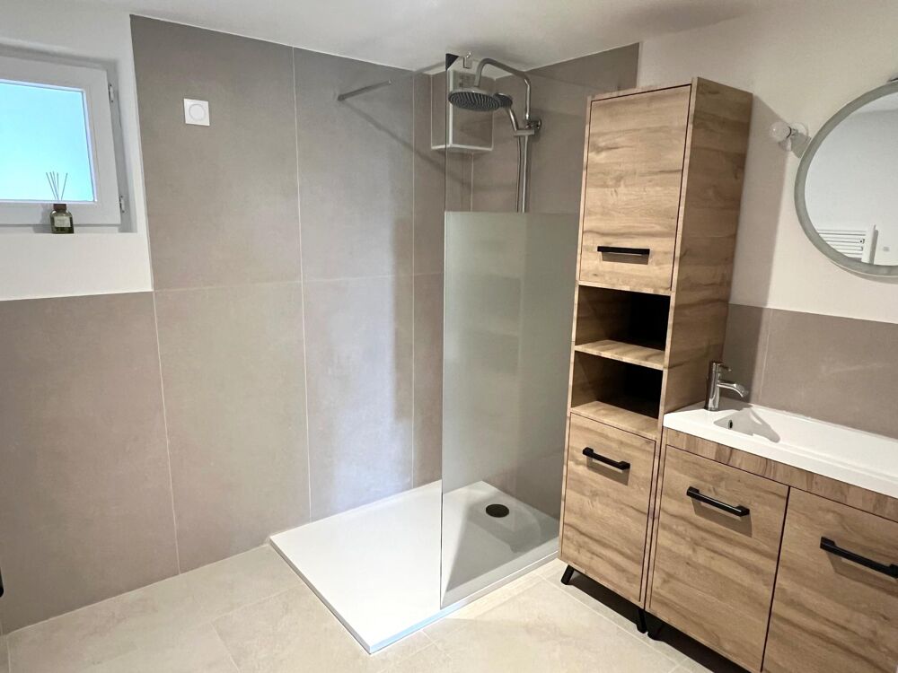 Location Appartement Appartement T3 de 62,5 m2 avec jardin - 800€/mois Saint-jean-d'angely